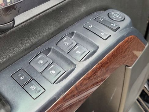 Used 2018 GMC Sierra 1500 SLE w/ SLE Value Package image 20