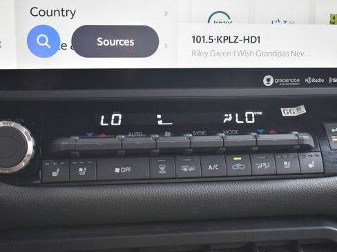 Used 2024 Toyota Tundra TRD Pro AWD/4WD image 12
