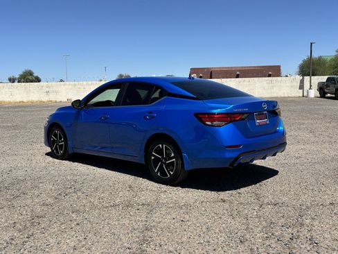 Used 2024 Nissan Sentra SV FWD image 6