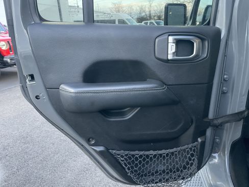 Certified 2020 Jeep Wrangler Unlimited Sahara image 27