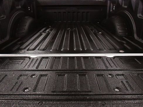 Used 2024 Ford F250 Lariat image 16