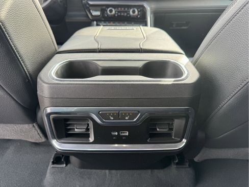 Used 2024 GMC Sierra 3500 Denali AWD/4WD image 12
