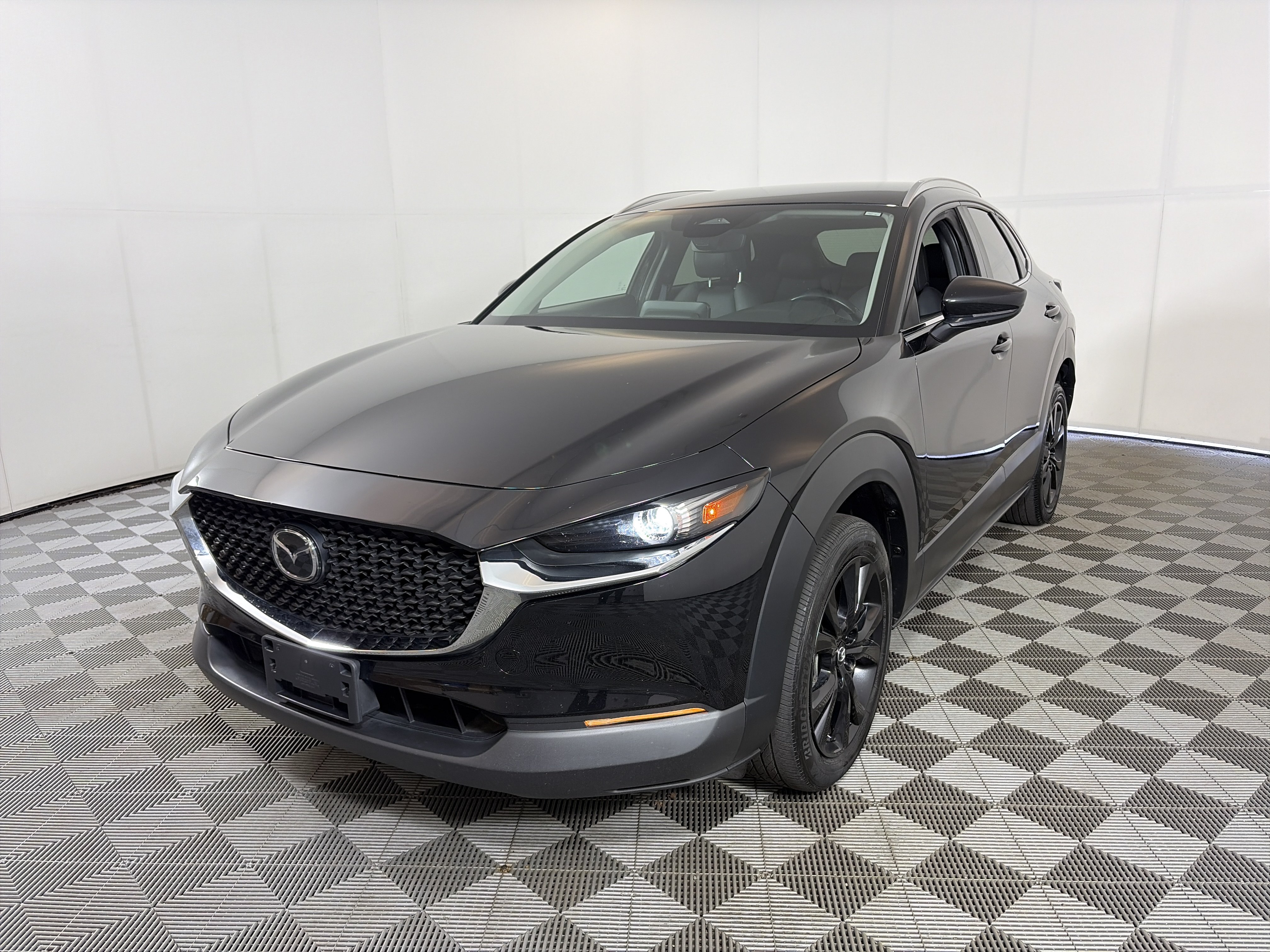 Used 2024 MAZDA CX-30 AWD 2.5 S w/ Select Sport Pkg image 2