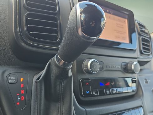 Used 2023 RAM ProMaster 2500 w/ Convenience Group FWD image 21