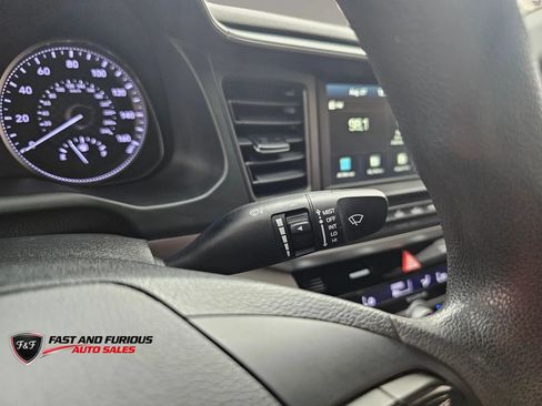 Used 2020 Hyundai Elantra SEL FWD image 21