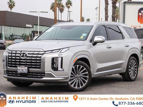 Used 2024 Hyundai Palisade Calligraphy image 1