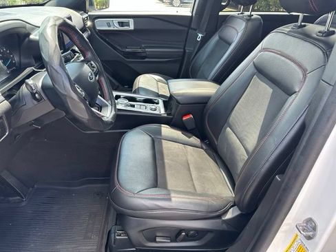 Used 2023 Ford Explorer ST-Line w/ Class IV Trailer Tow Package AWD/4WD image 21