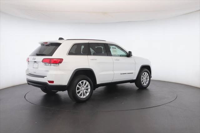 Certified 2022 Jeep Grand Cherokee Laredo E AWD/4WD image 26