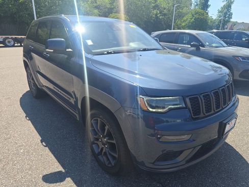 Used 2020 Jeep Grand Cherokee High Altitude AWD/4WD image 3