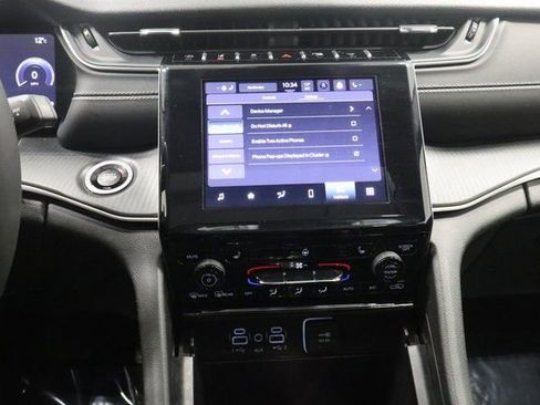 Used 2023 Jeep Grand Cherokee Laredo AWD/4WD image 19