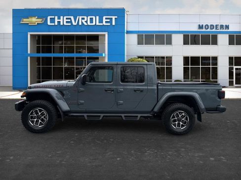 Used 2025 Jeep Gladiator Rubicon image 2