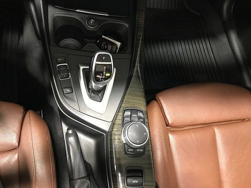 Used 2015 BMW 228i xDrive Convertible image 33