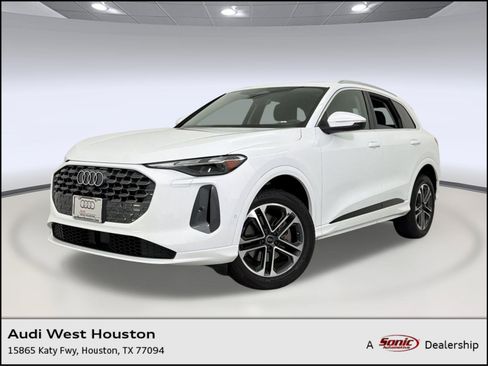 Used 2025 Audi Q5 Premium w/ Convenience Package AWD/4WD image 1