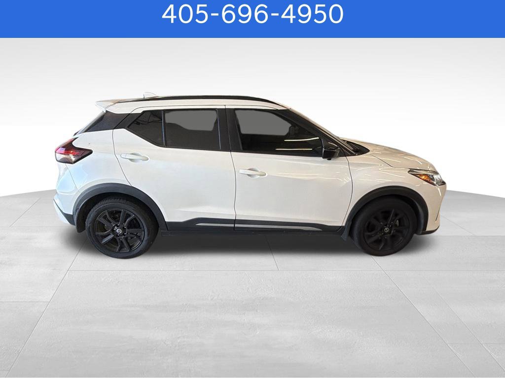 Used 2021 Nissan Kicks SR w/ SR Premium Package FWD image 12