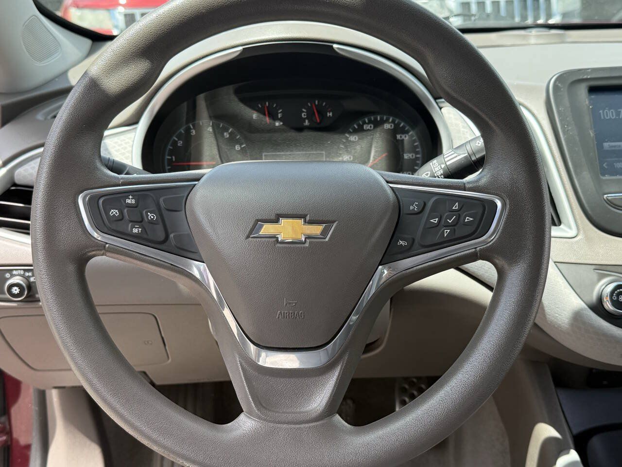 Used 2016 Chevrolet Malibu LS FWD image 9