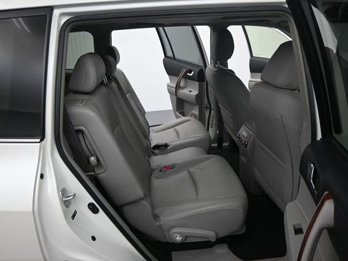 Used 2012 Toyota Highlander Limited image 14