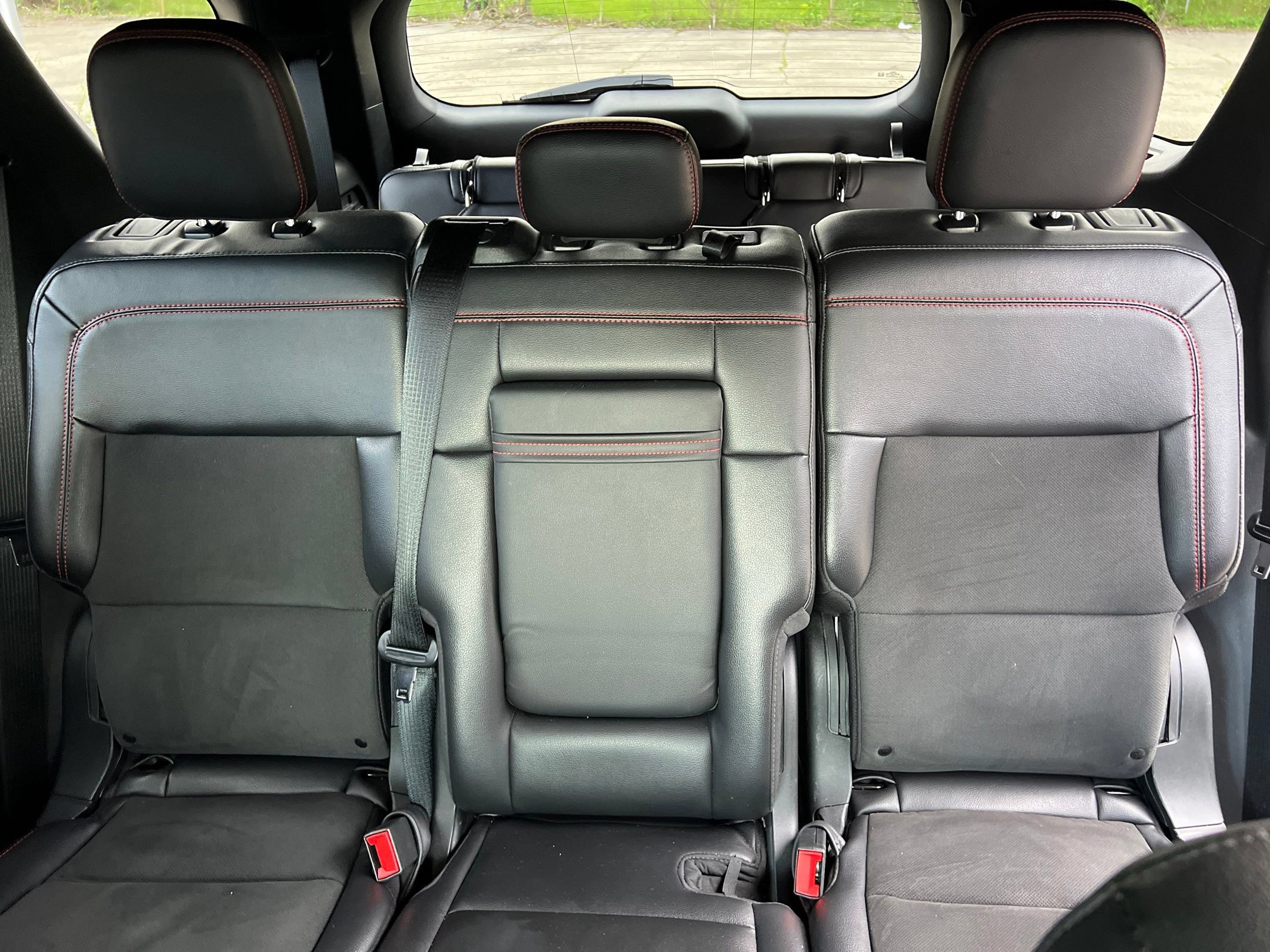 Used 2023 Ford Explorer ST-Line AWD/4WD image 25