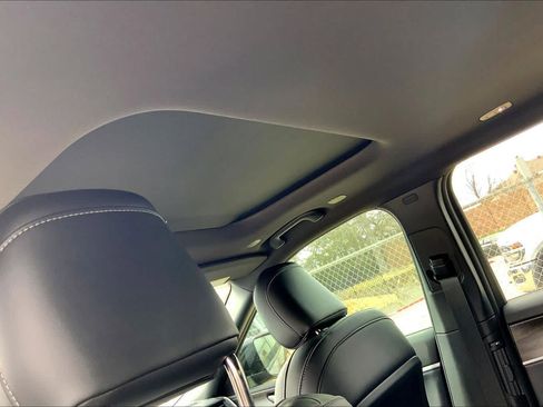 New 2026 Jeep Grand Cherokee L Laredo Altitude image 17