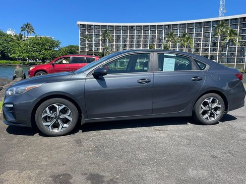 Used 2021 Kia Forte LXS FWD image 2
