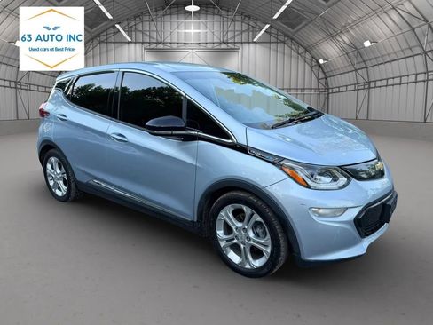 Used 2018 Chevrolet Bolt LT FWD image 3