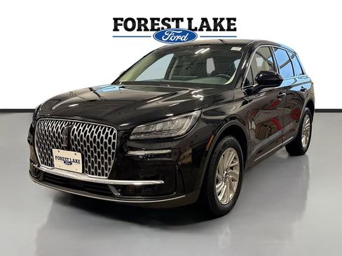 Used 2024 Lincoln Corsair AWD image 3