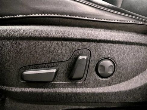 Used 2025 Kia Telluride S FWD image 31