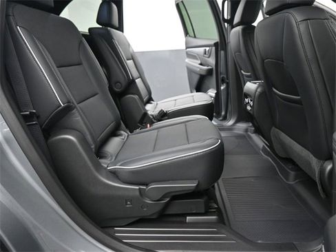 New 2026 Buick Enclave Preferred w/ Power Package image 16