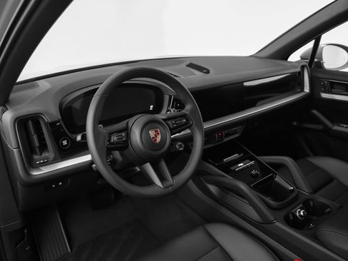 Used 2026 Porsche Cayenne AWD/4WD image 43