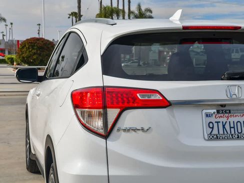 Used 2021 Honda HR-V EX image 6