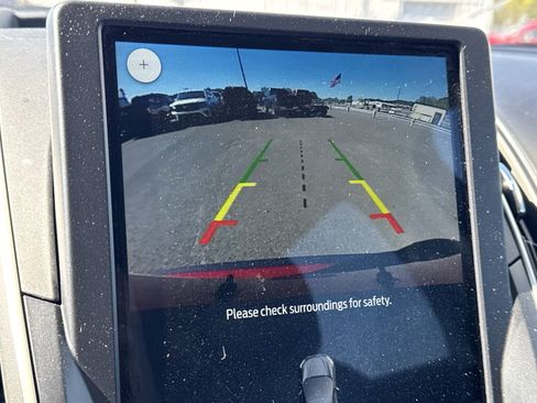 Used 2023 Ford Edge SEL image 20