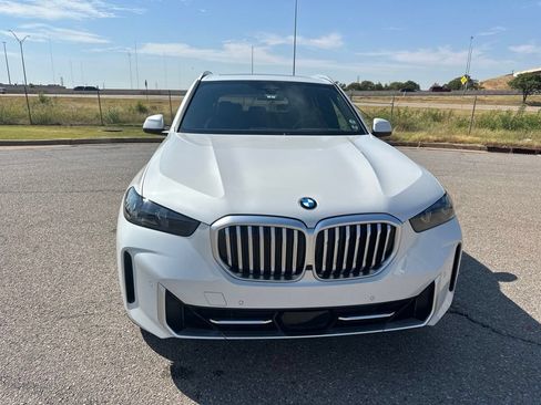 Used 2024 BMW X5 xDrive40i w/ Parking Assistance Package AWD/4WD image 6