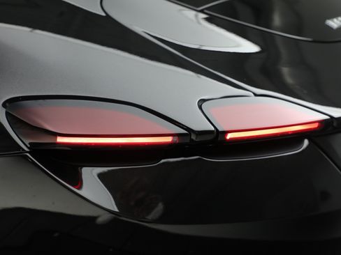 Certified 2022 Ferrari Roma RWD image 26