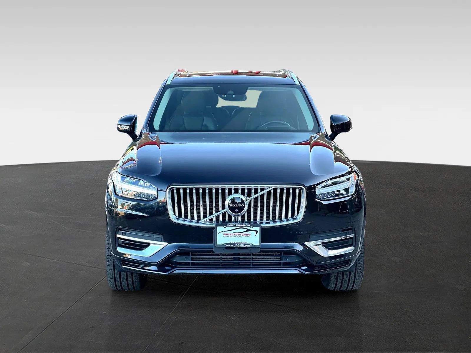 Used 2021 Volvo XC90 T8 Inscription Expression w/ Protection Package Premier AWD/4WD image 2