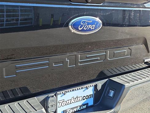 Used 2018 Ford F150 Lariat w/ Equipment Group 502A Luxury image 26