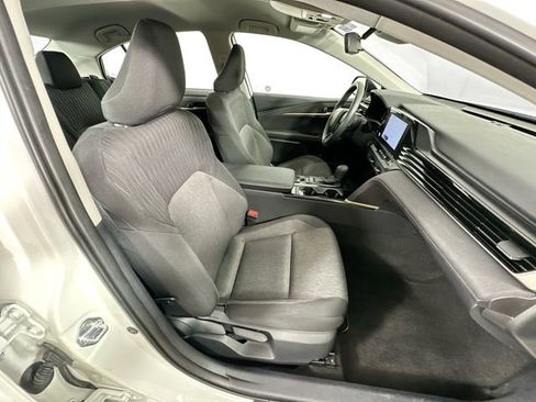 Used 2025 Toyota Camry LE FWD image 25