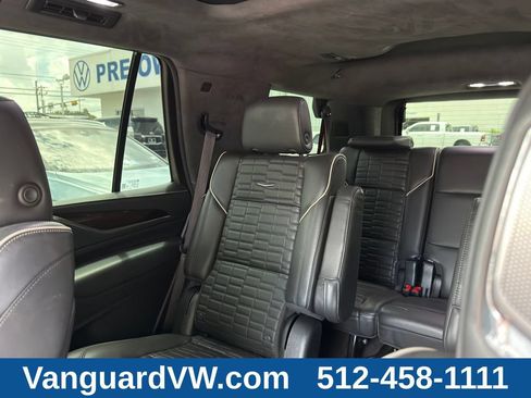 Used 2023 Cadillac Escalade Sport Platinum AWD/4WD image 13