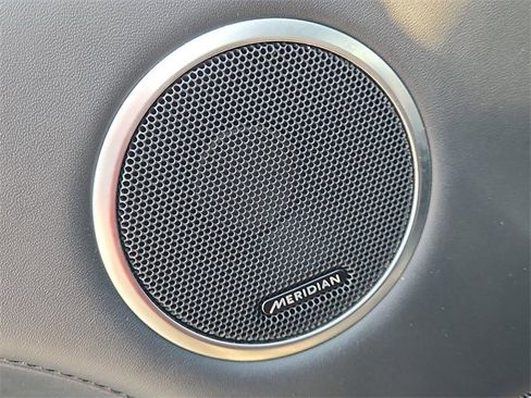 Used 2020 Land Rover Range Rover Sport SVR image 25