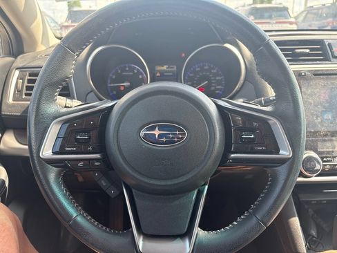 Used 2018 Subaru Legacy 2.5i Limited AWD/4WD image 2