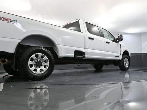 Used 2024 Ford F350 XLT w/ FX4 Off-Road Package image 49
