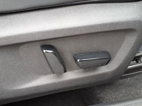 Used 2023 Nissan Rogue Platinum w/ Platinum Premium Package image 6