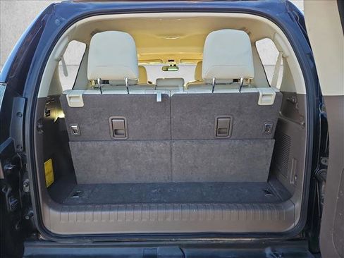 Used 2016 Lexus GX 460 image 6