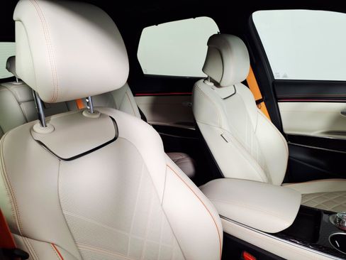 Certified 2026 Genesis GV70 3.5T Sport Prestige image 10