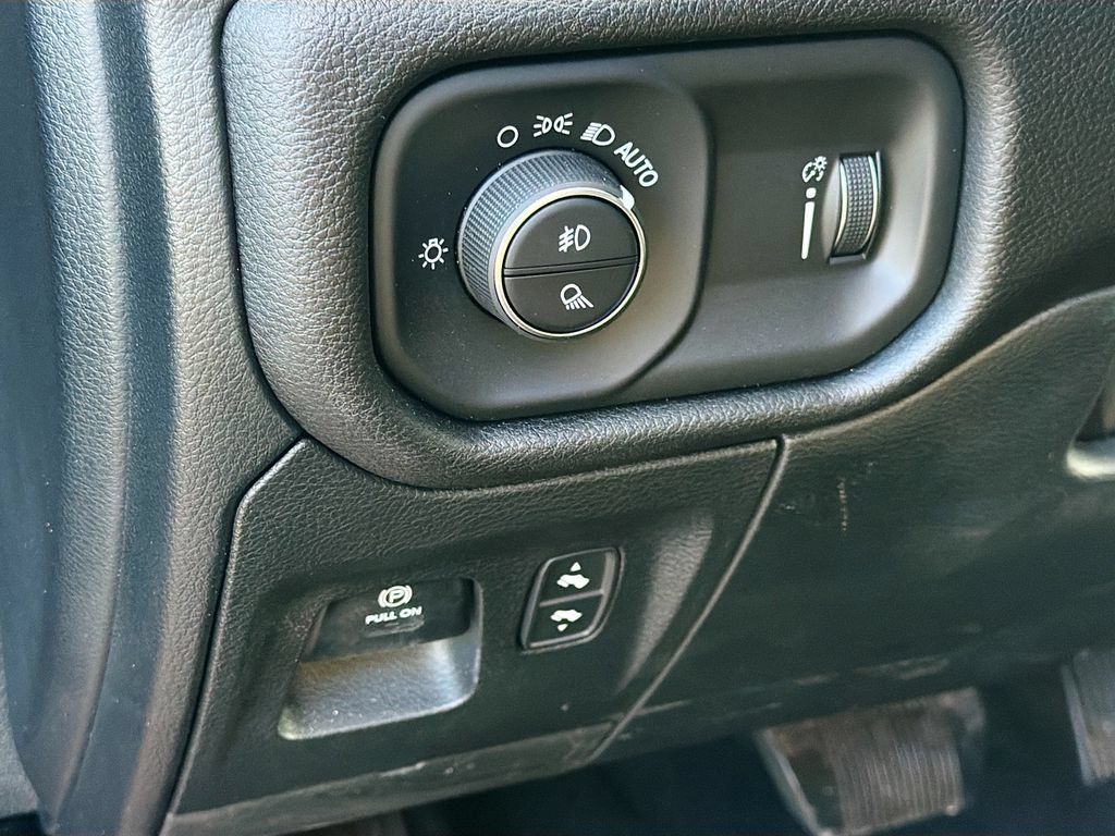 Used 2025 RAM 1500 Lone Star RWD image 10