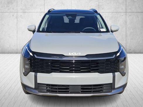 New 2025 Mitsubishi Outlander SE image 2