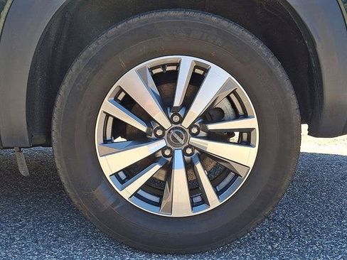 Certified 2023 Nissan Pathfinder SL AWD/4WD image 9