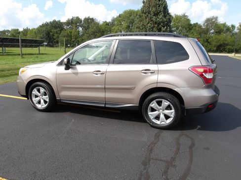 Used 2014 Subaru Forester 2.5i Premium w/ Popular Package #1 AWD/4WD image 13