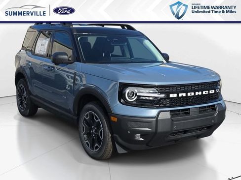 New 2025 Ford Bronco Sport Outer Banks w/ Outer Banks Tech Package+ AWD/4WD image 1