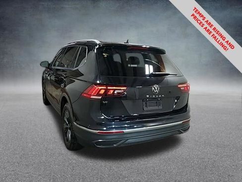 Used 2024 Volkswagen Tiguan SE image 15