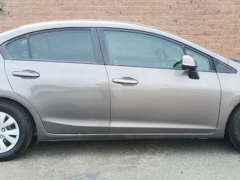 Used 2012 Honda Civic LX image 11