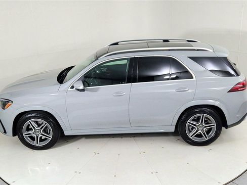 Used 2024 Mercedes-Benz GLE 450 4MATIC image 43
